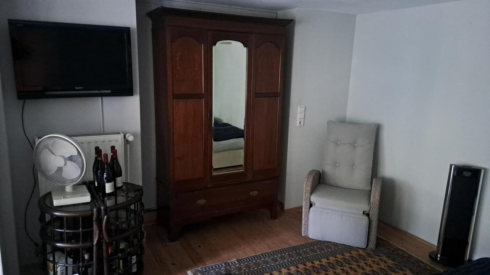 Apartmenthaus Mit Sauna Und Whirlpool Krefeld Exterior photo