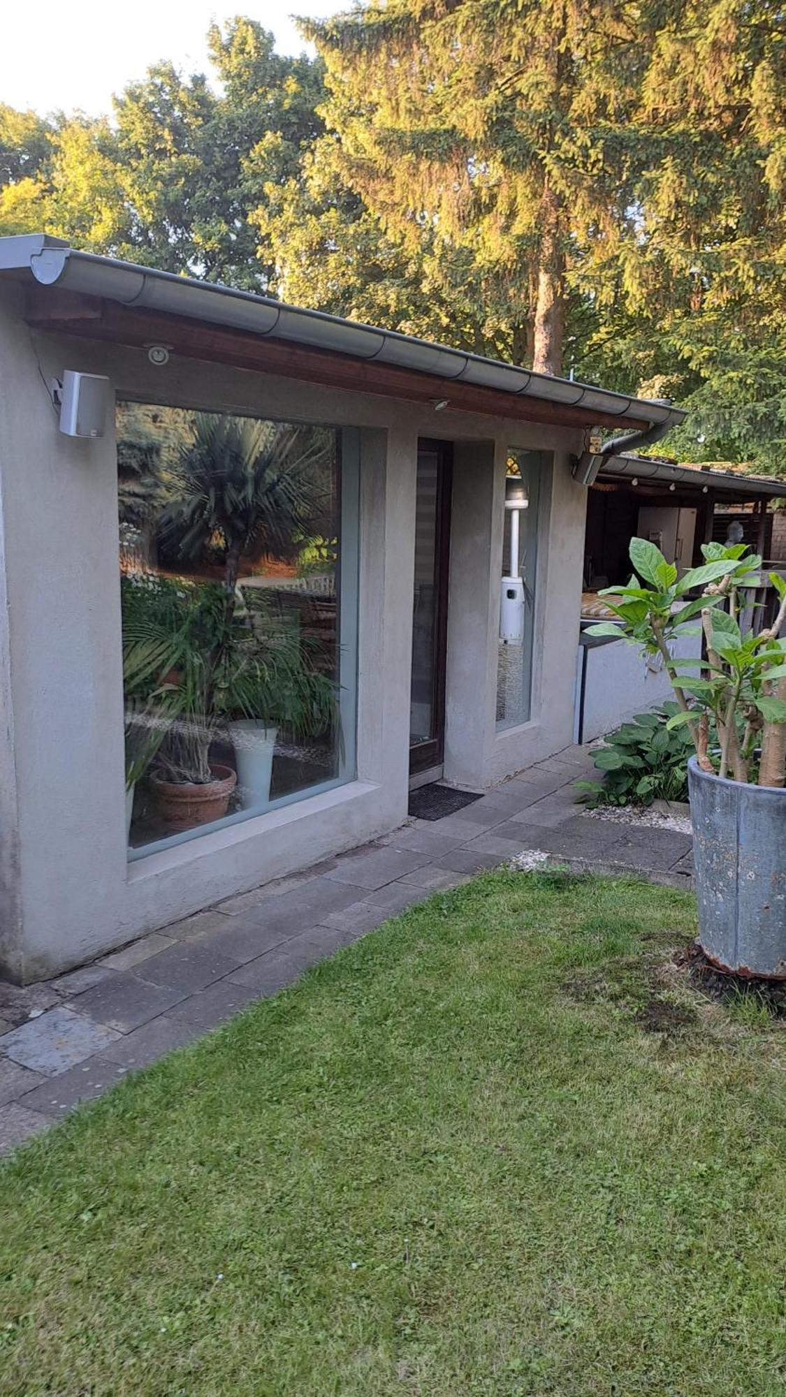 Apartmenthaus Mit Sauna Und Whirlpool Krefeld Exterior photo